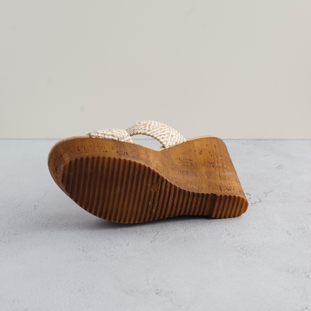 Sbicca Platform Heel - Picture 5 of 5